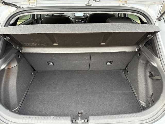 Hyundai i20 1.2 MPi Premium Nav 5dr