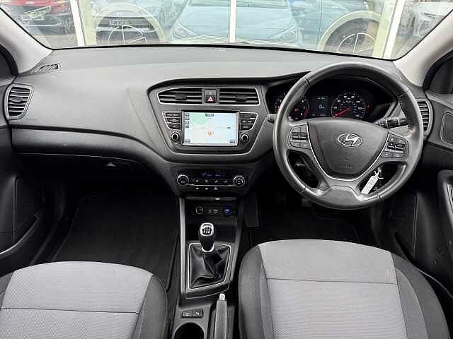 Hyundai i20 1.2 MPi Premium Nav 5dr