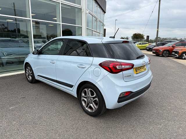 Hyundai i20 1.2 MPi Premium Nav 5dr