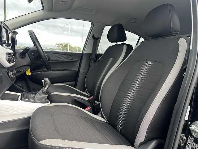 Hyundai i10 1.2 MPi Premium 5dr Auto