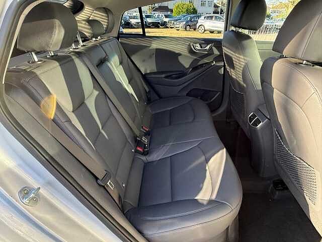 Hyundai IONIQ 1.6 GDi Hybrid Premium SE 5dr DCT