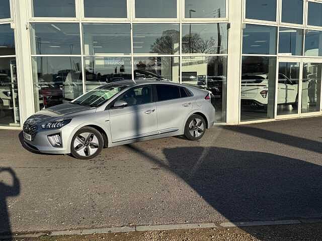 Hyundai IONIQ 1.6 GDi Hybrid Premium SE 5dr DCT