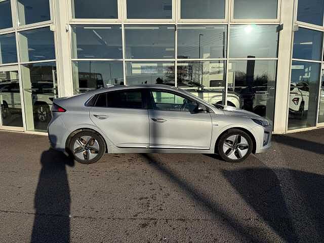 Hyundai IONIQ 1.6 GDi Hybrid Premium SE 5dr DCT