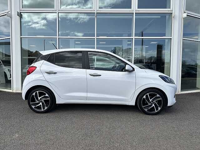 Hyundai i10 1.0 MPi Premium 5dr Auto