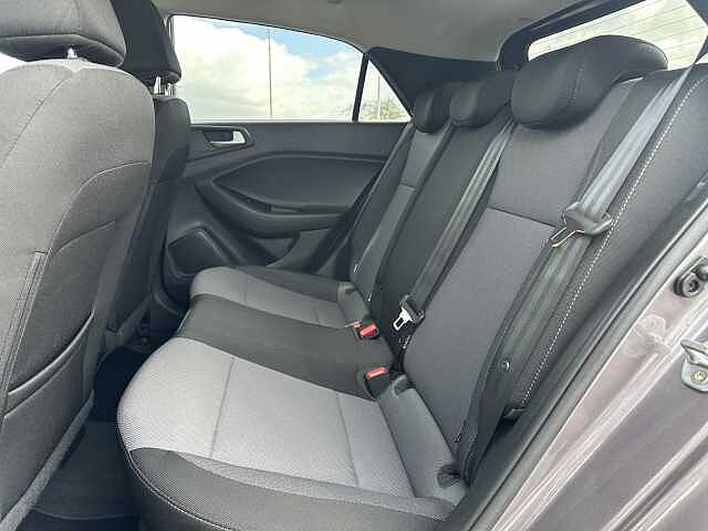 Hyundai i20 1.2 MPi Play 5dr