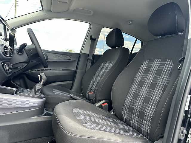 Hyundai i10 1.2 [79] Premium 5dr Auto [Nav]