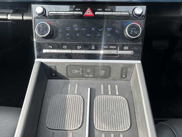 Hyundai SANTA FE 1.6 TGDi Plug-in Hybrid Ultimate 5dr 4WD Auto