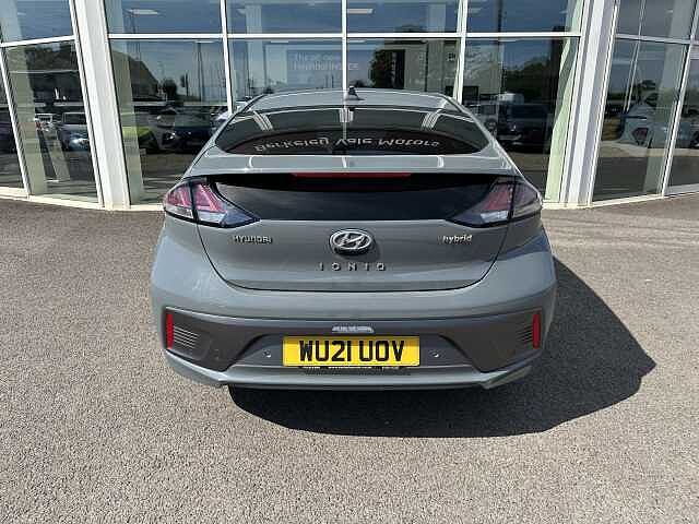 Hyundai IONIQ 1.6 GDi Hybrid Premium SE 5dr DCT